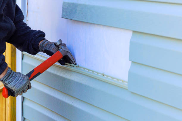 Reliable Emergency Siding Repair contractor in Mills River, NC by Squared Siding